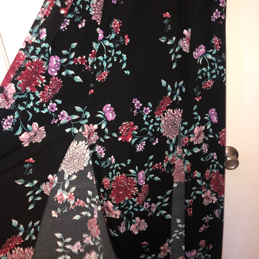 Flora maxi dress size extra large only worn once.